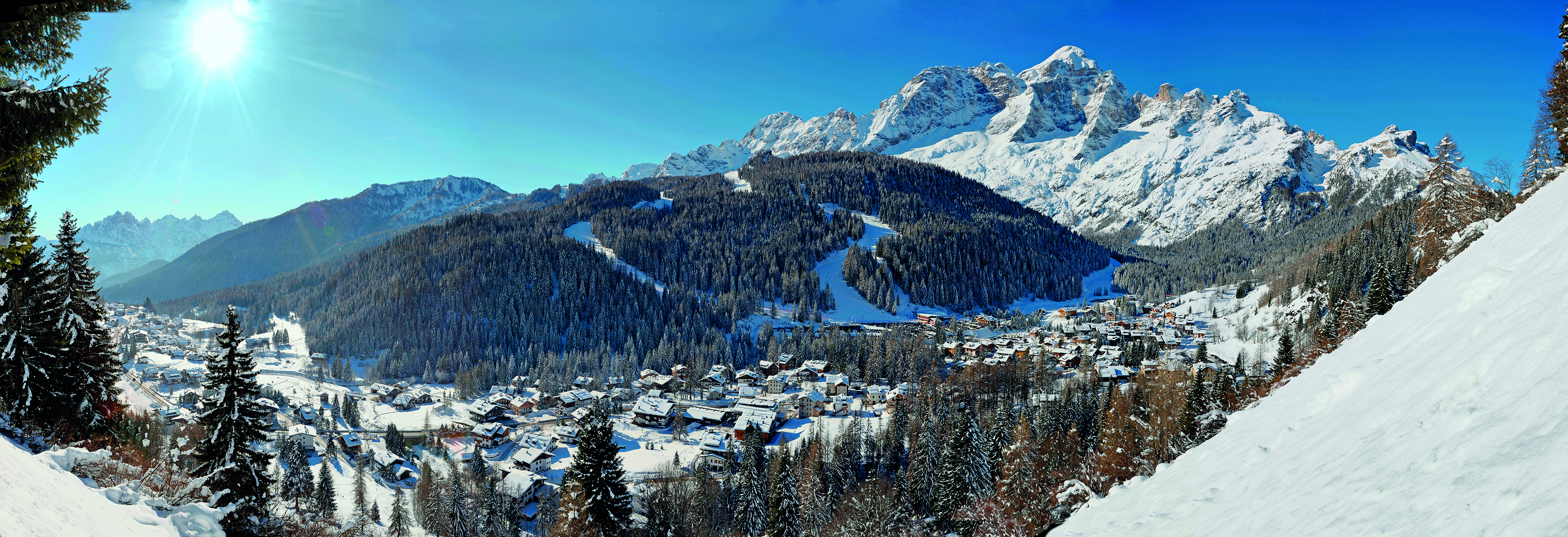 panorama montagne con neve
